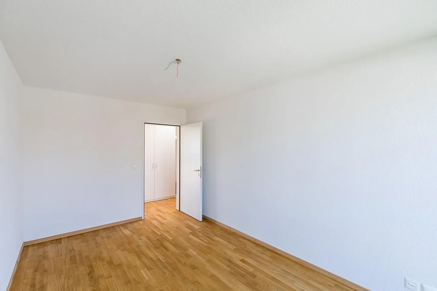 Geräumige Attikawohnung in Küttigen - Foto 3 von 12