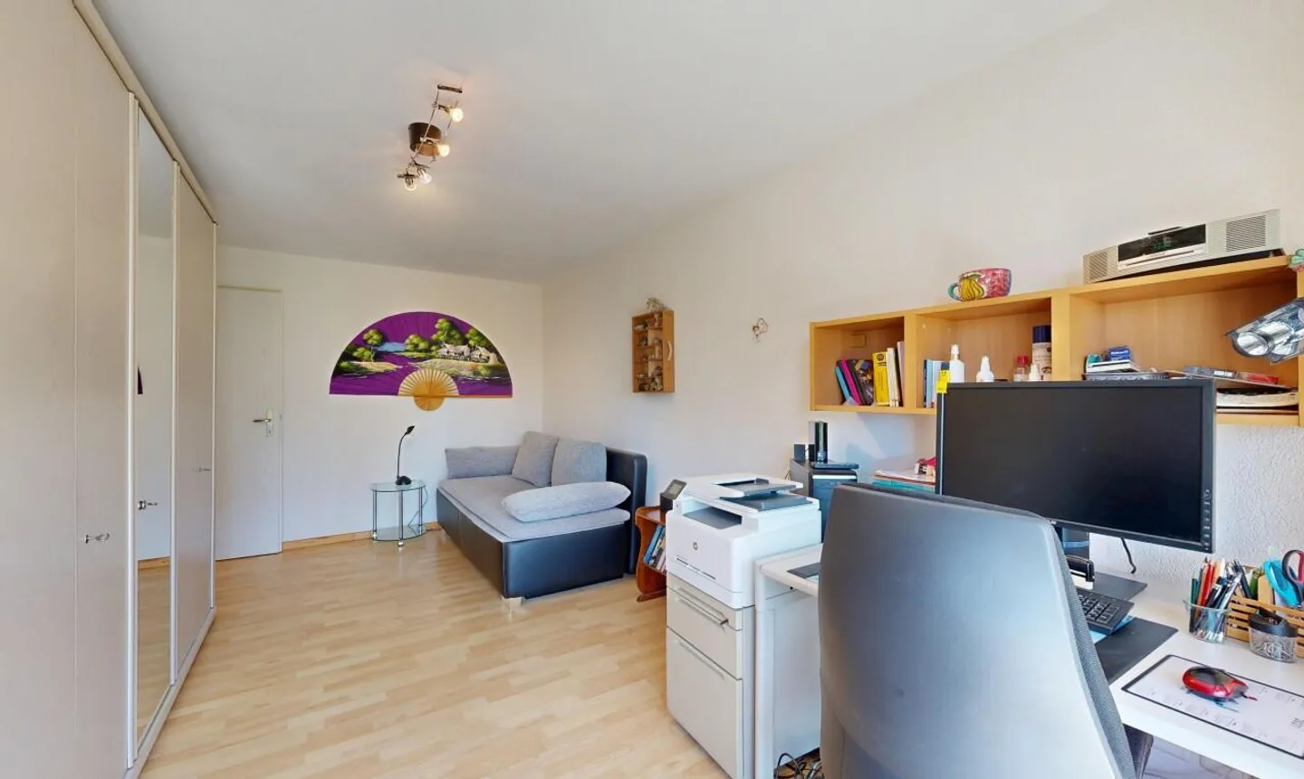 Charming Townhouse in Quiet Area - Photo 10 of 11