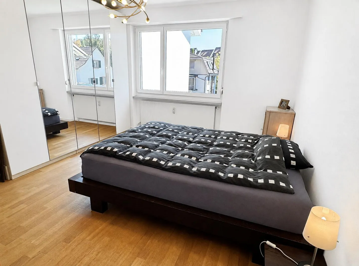Sonnige Dachwohnung mit Weitsicht – ruhig wohnen, zentral leben - Photo 8 of 9