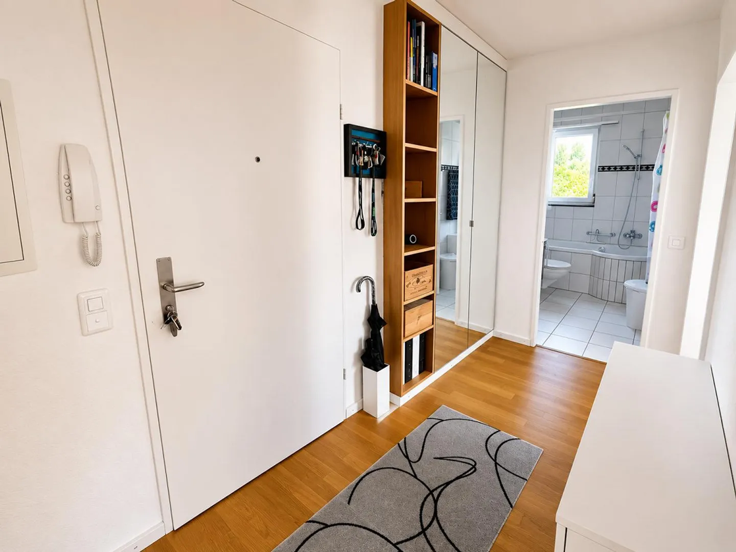 Sonnige Dachwohnung mit Weitsicht – ruhig wohnen, zentral leben - Photo 9 of 9