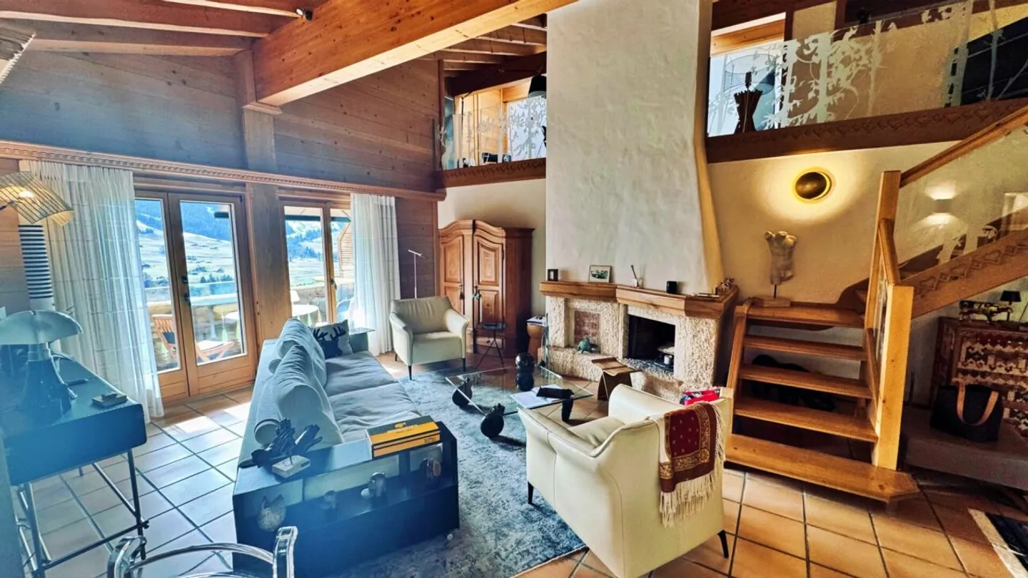 Renovated Chalet Apartment - Photo 3 of 20