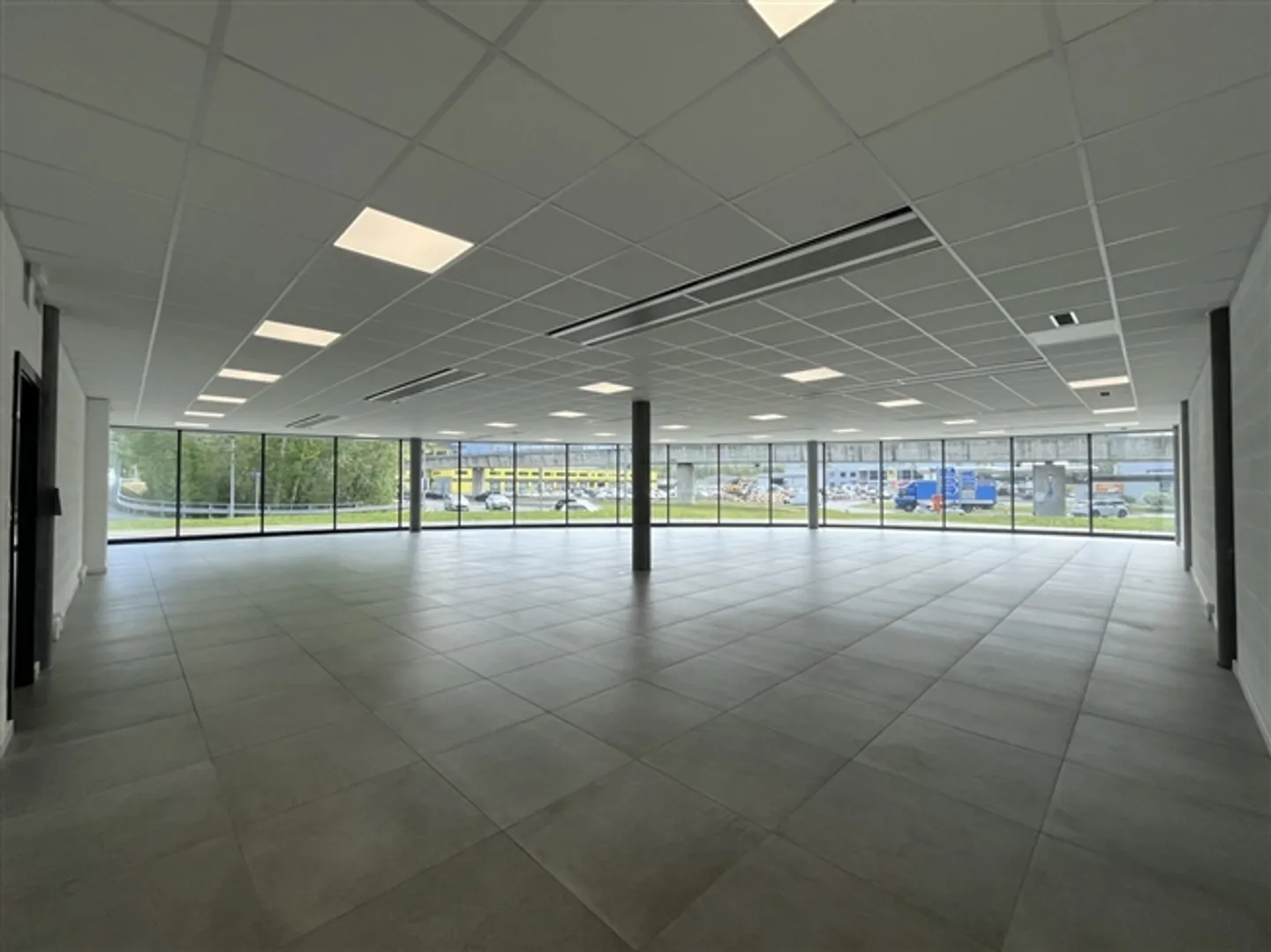 Espace moderne de 243 m2 - Gratuit pendant 1 mois - Photo 5 sur 6