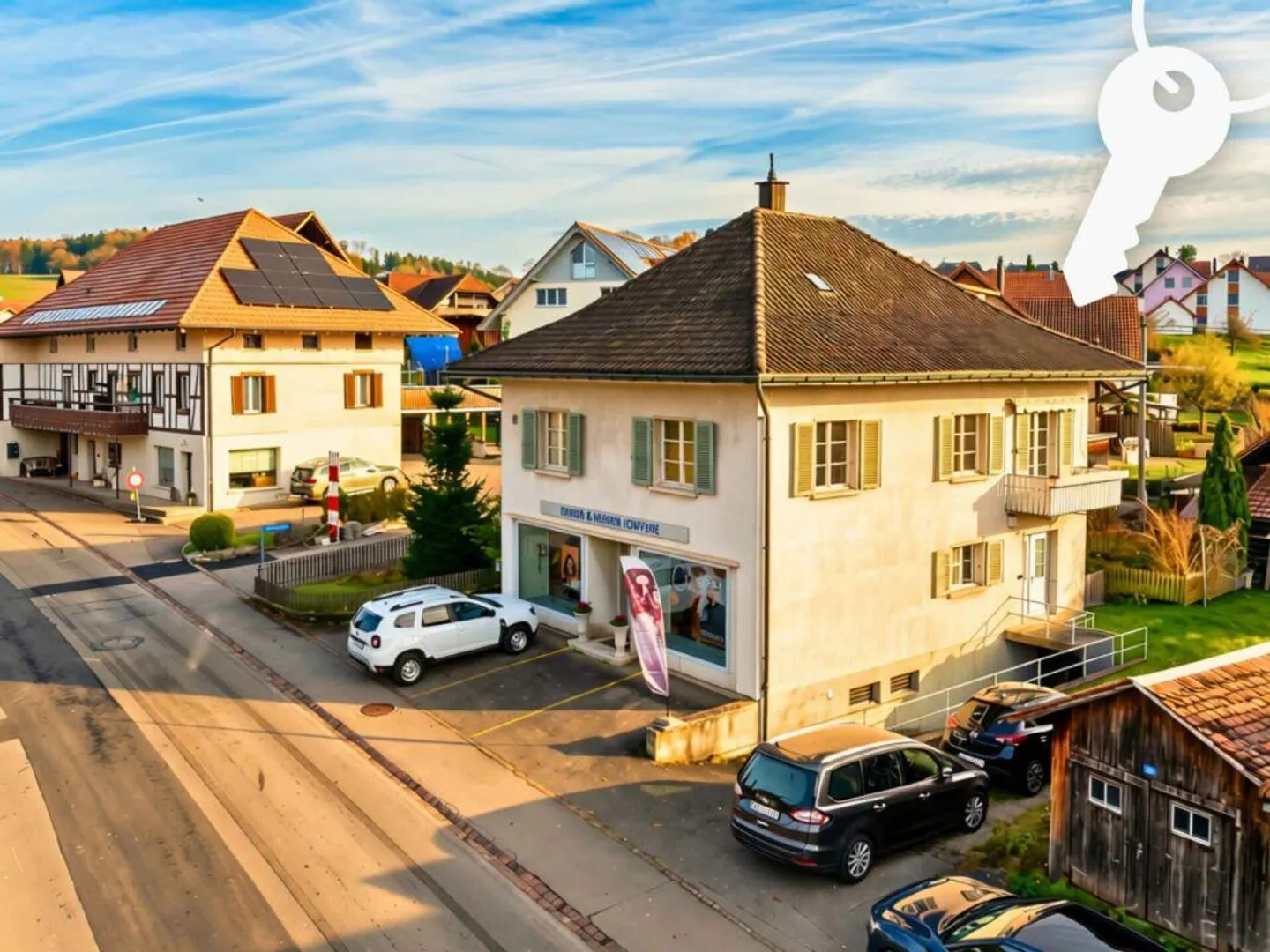 Charaktervolles Mischgebäude - Foto 1 von 22