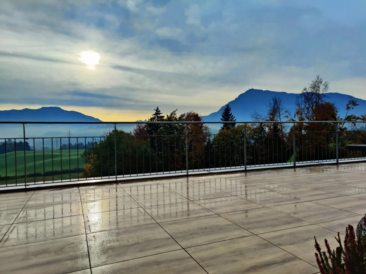 Sezione di casa con 5 stanze, grande terrazza e vista panoramica - Foto 12 di 14