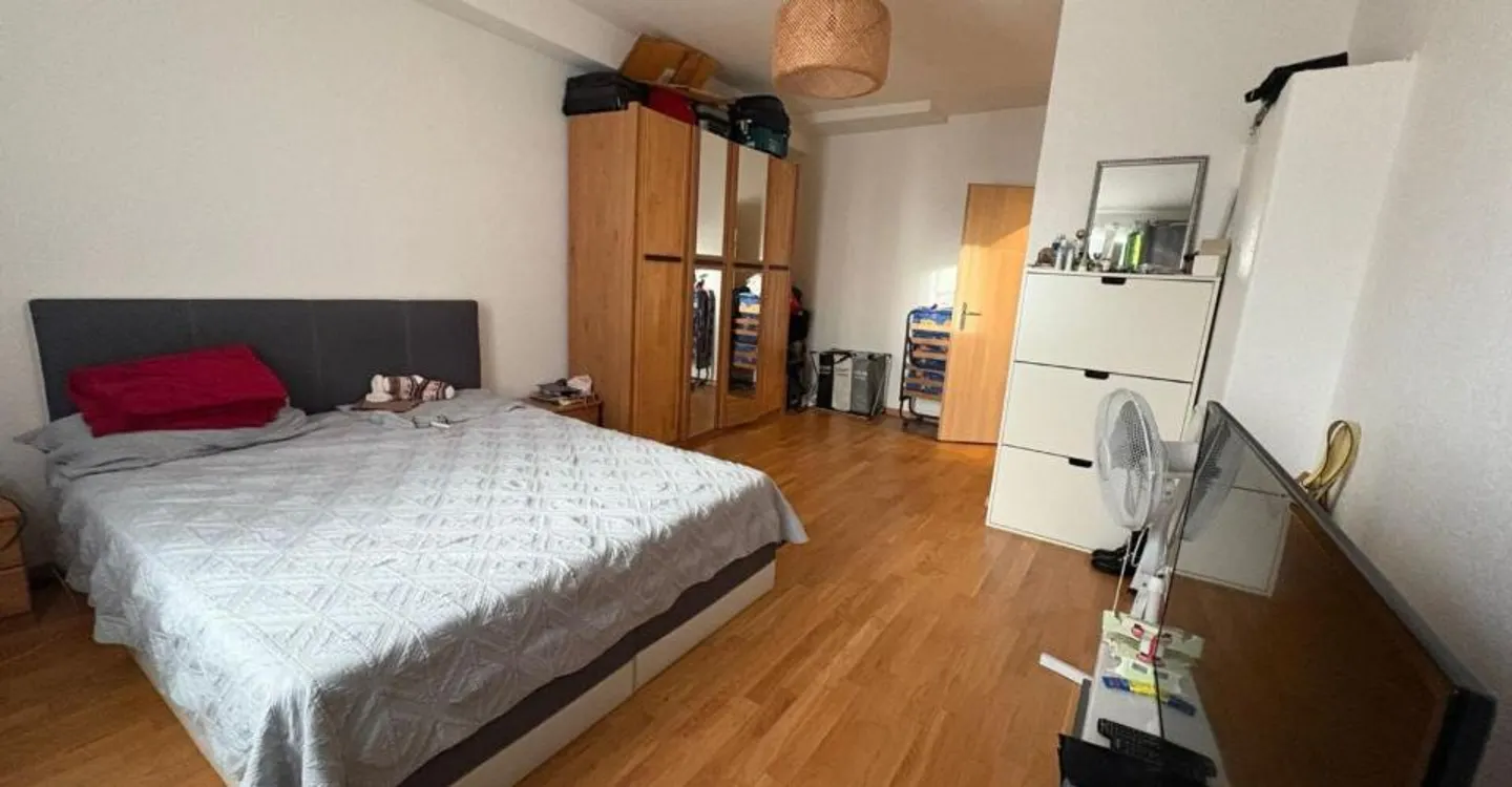 Appartement de 4.5 pièces au rez-de-chaussée - Photo 3 sur 8