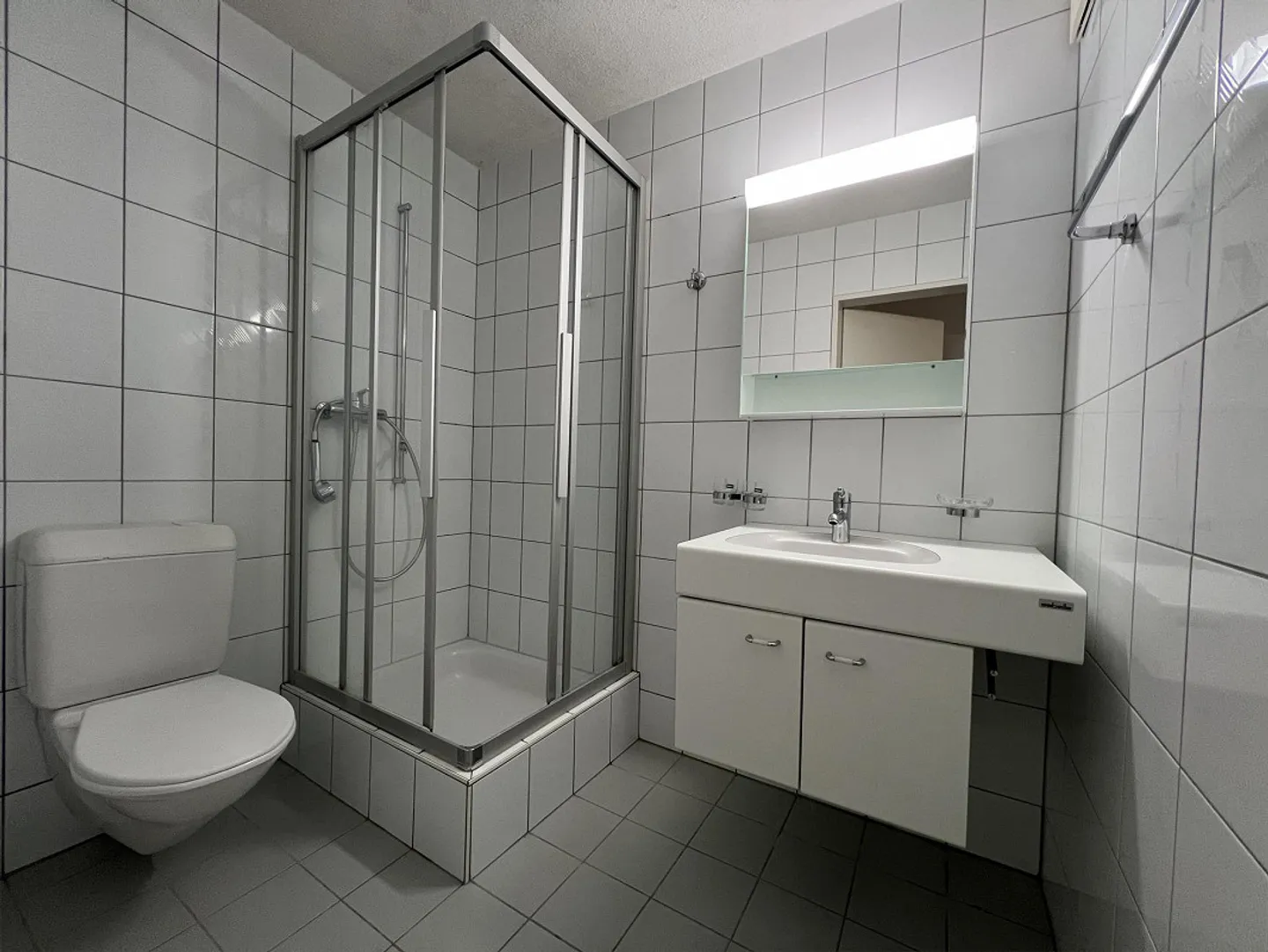 Quiet 4.5-room apartment in the green - Photo 8 of 12
