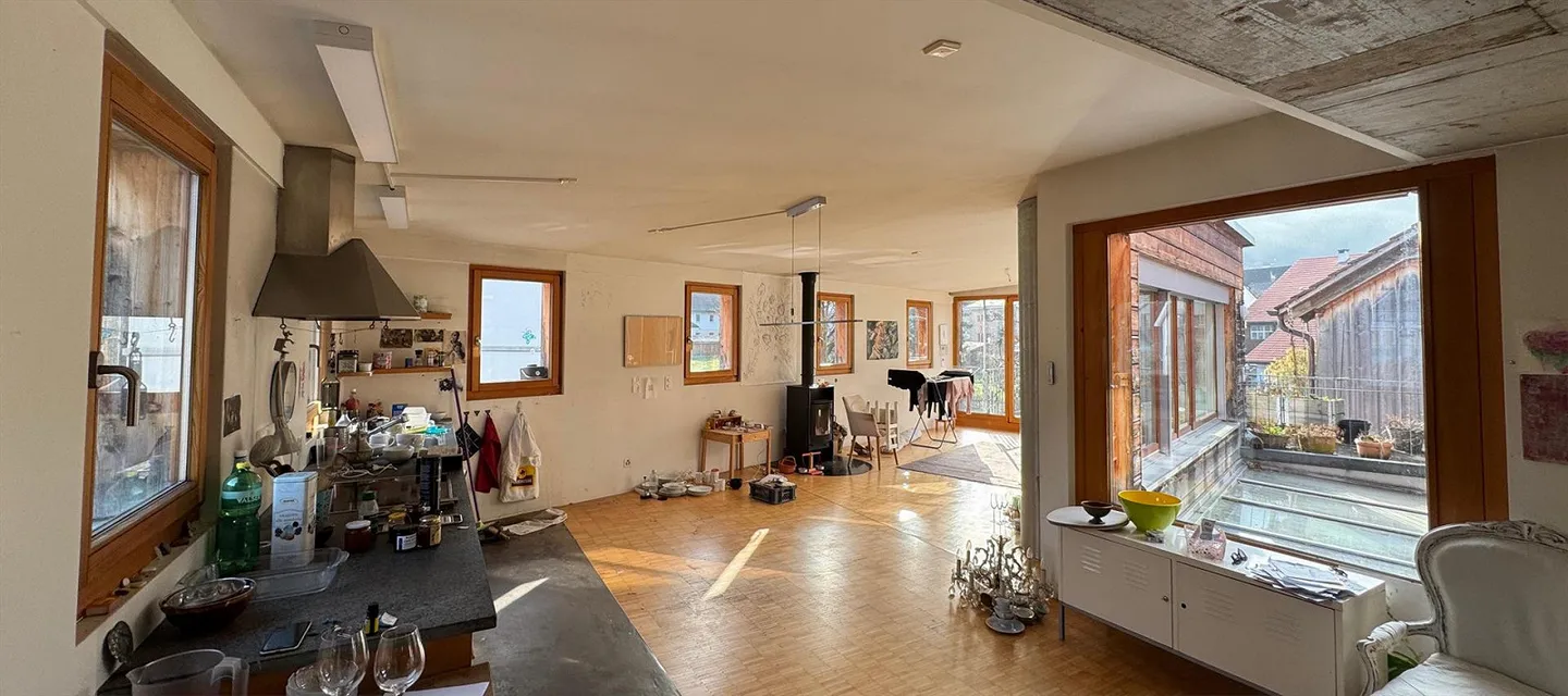 Appartamento 3.5 locali con soggiorno luminoso e grande terrazza - Foto 3 di 4