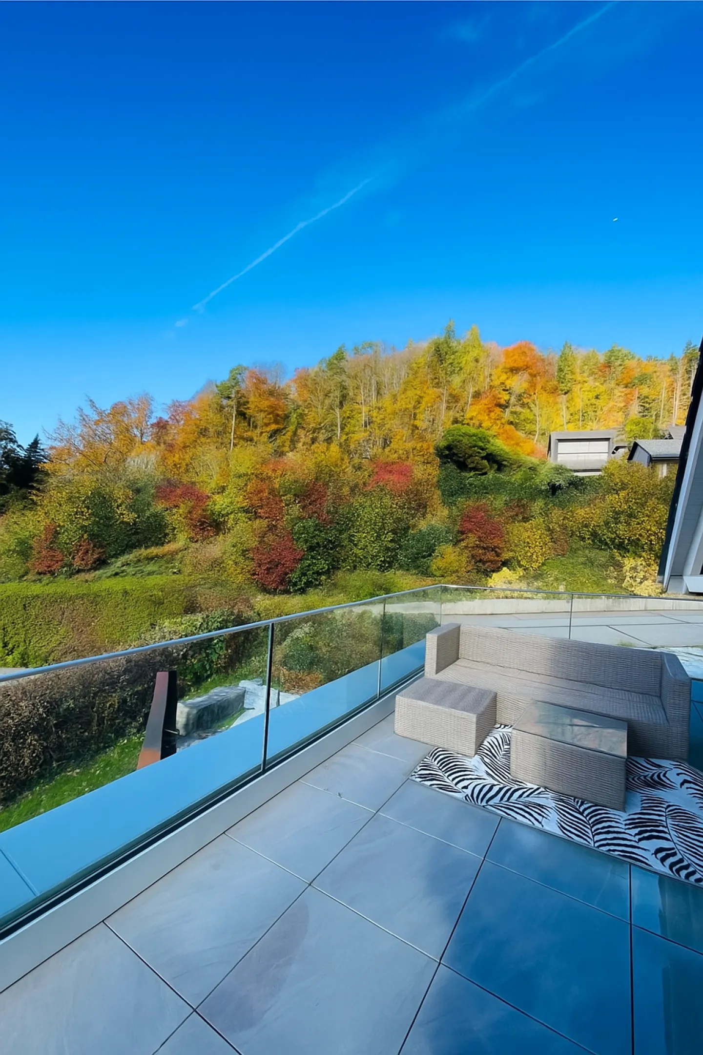 Casa unifamiliare 6 1/2 con galleria e vista sulle montagne - Foto 8 di 11