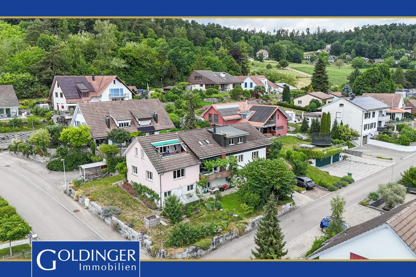 Large residential building for renovation with beautiful view - Photo 1 of 7