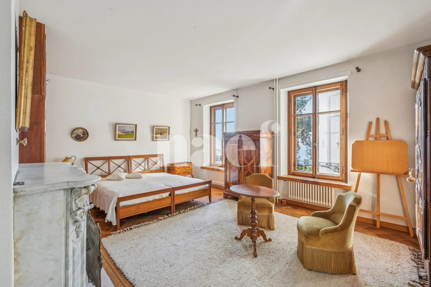 Manor House with Outbuilding - Photo 5 of 10