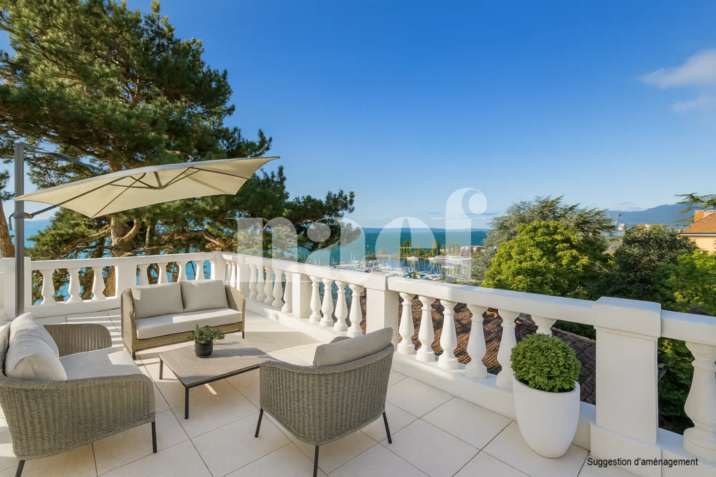 Manor House with Outbuilding - Photo 7 of 10