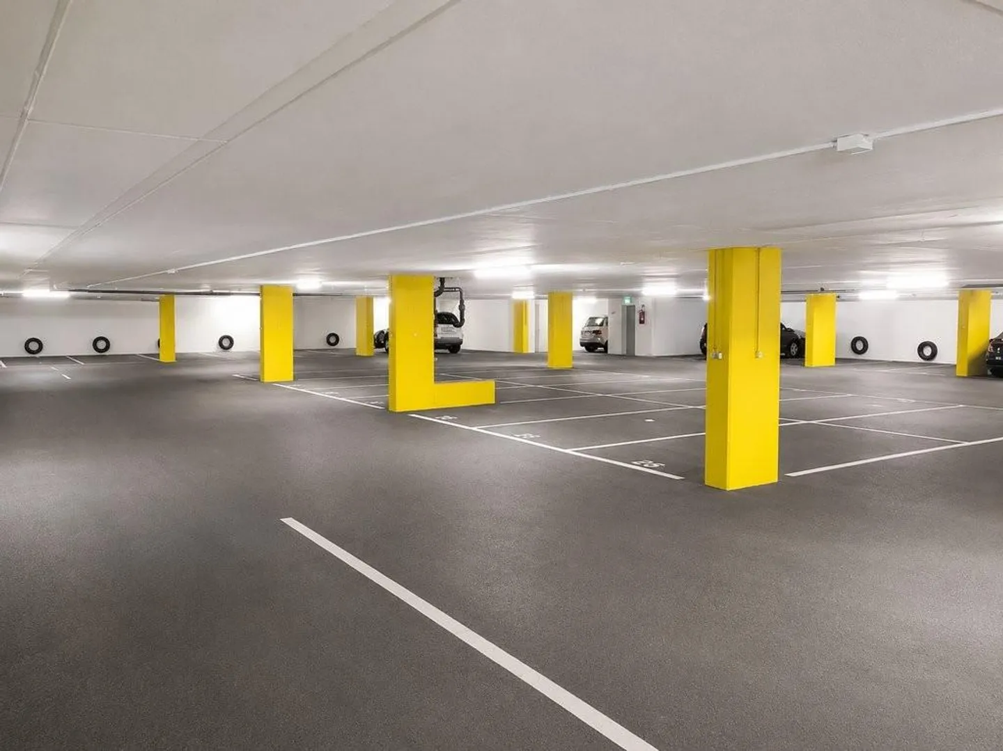 Rent underground parking in St. Gallen - Photo 2 of 2