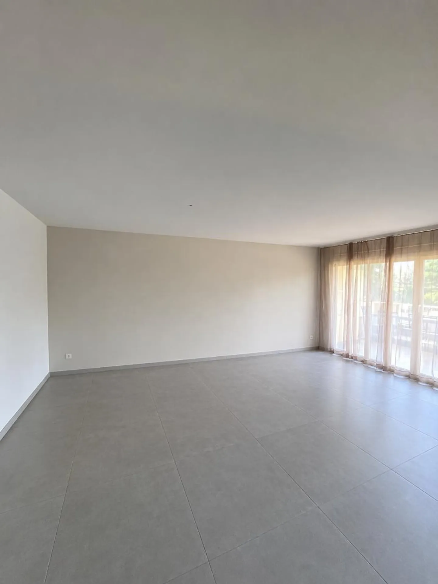 Bell'appartamento di 2,5 locali al piano terra, ca. 58 m2 - Foto 2 di 7
