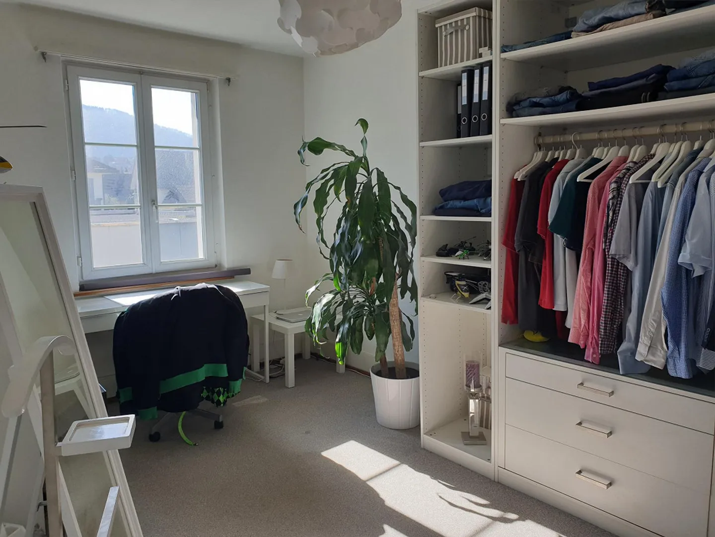 Appartamento affascinante con 3 camere da letto, balcone, giardino e vista panoramica - Foto 8 di 14