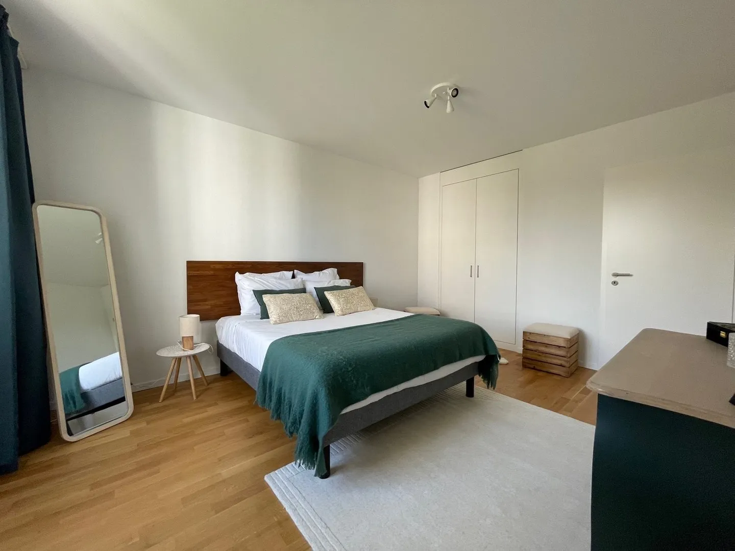 Charming 3.5-Room Apartment - Photo 2 of 5