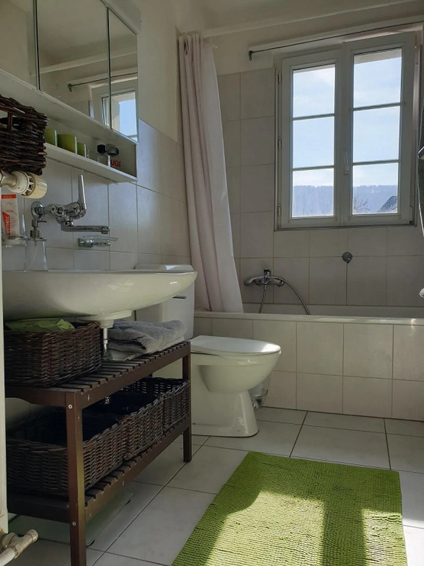 Appartamento affascinante con 3 camere da letto, balcone, giardino e vista panoramica - Foto 12 di 14