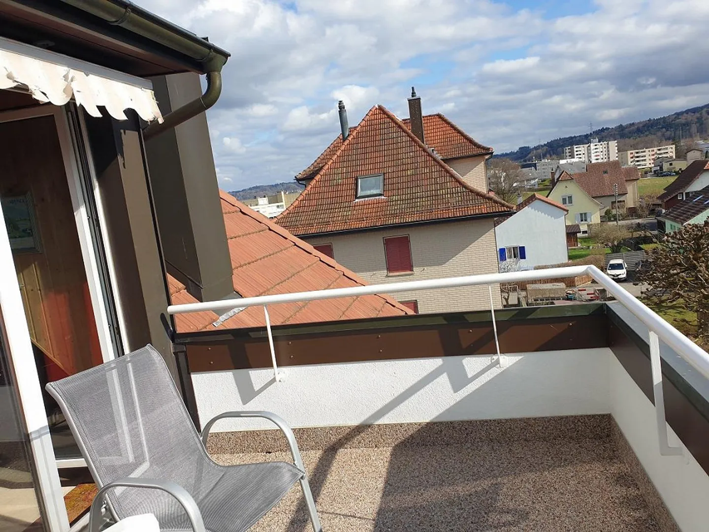 Appartamento affascinante con 3 camere da letto, balcone, giardino e vista panoramica - Foto 14 di 14