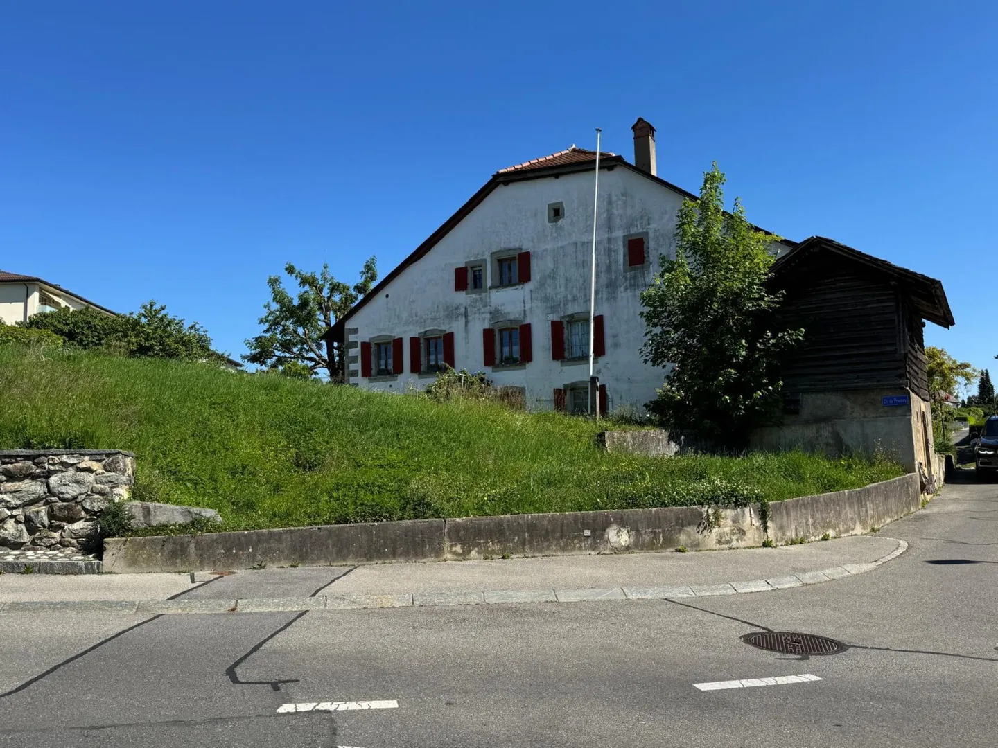 Housing Building - Photo 15 of 17