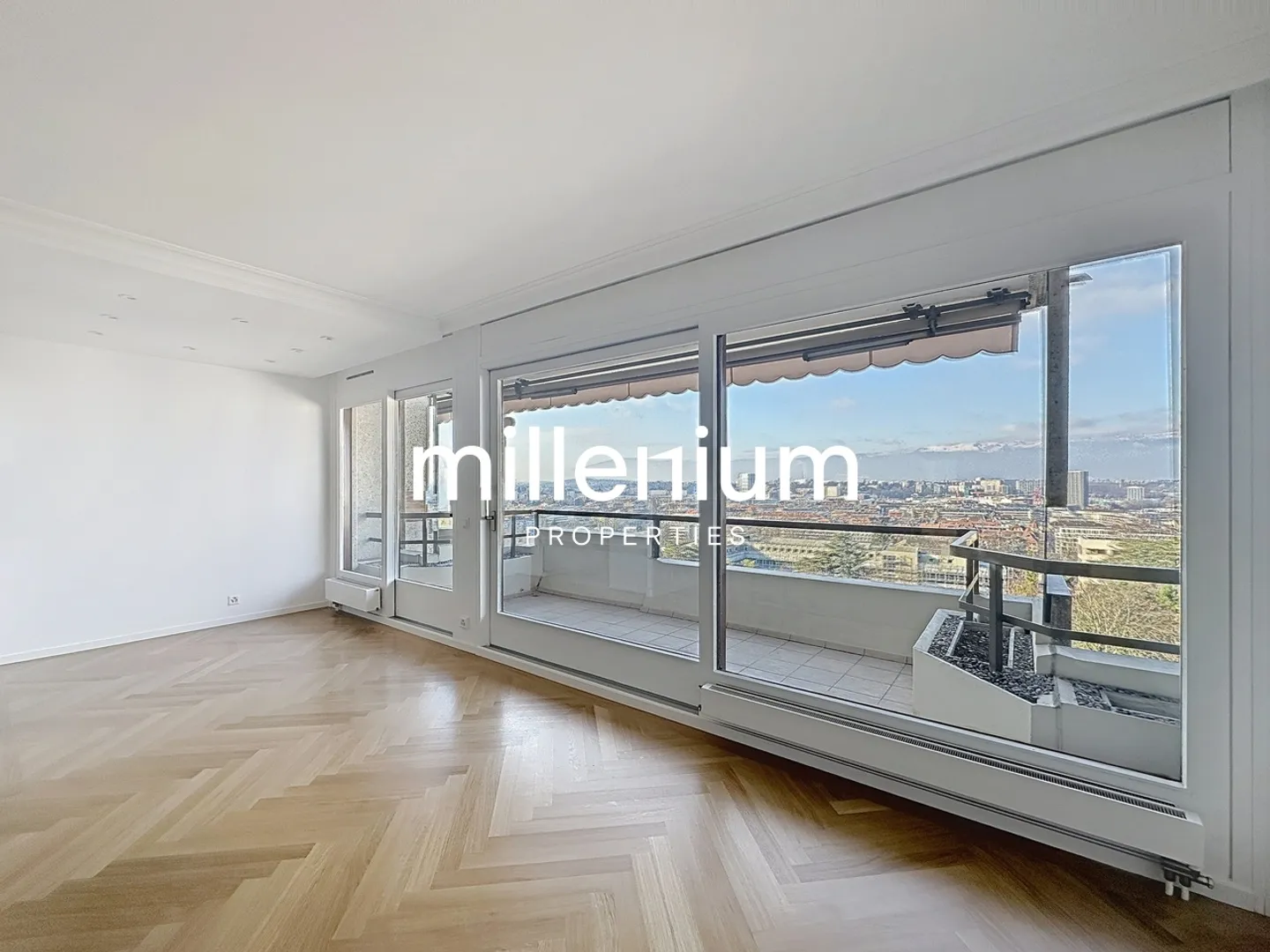 Elegante Wohnung mit Panoramablick - Foto 1 von 11