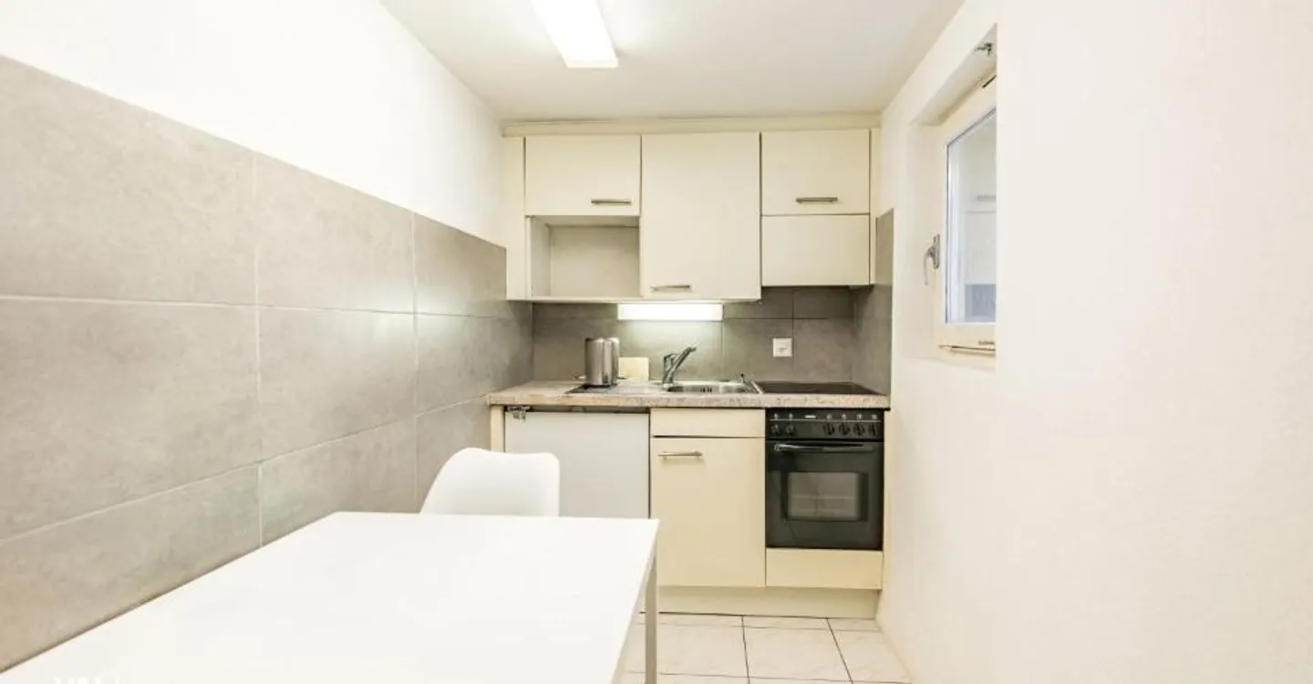 Opportunité de logement charmante au centre de Brig - Photo 4 sur 12