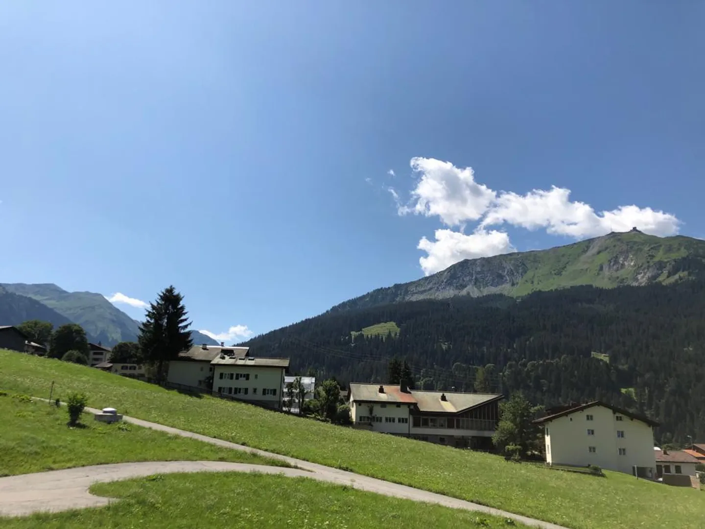 Heimelige, helle, möbilierte 2.5 Zimmer-Wohnung - Foto 23 von 24