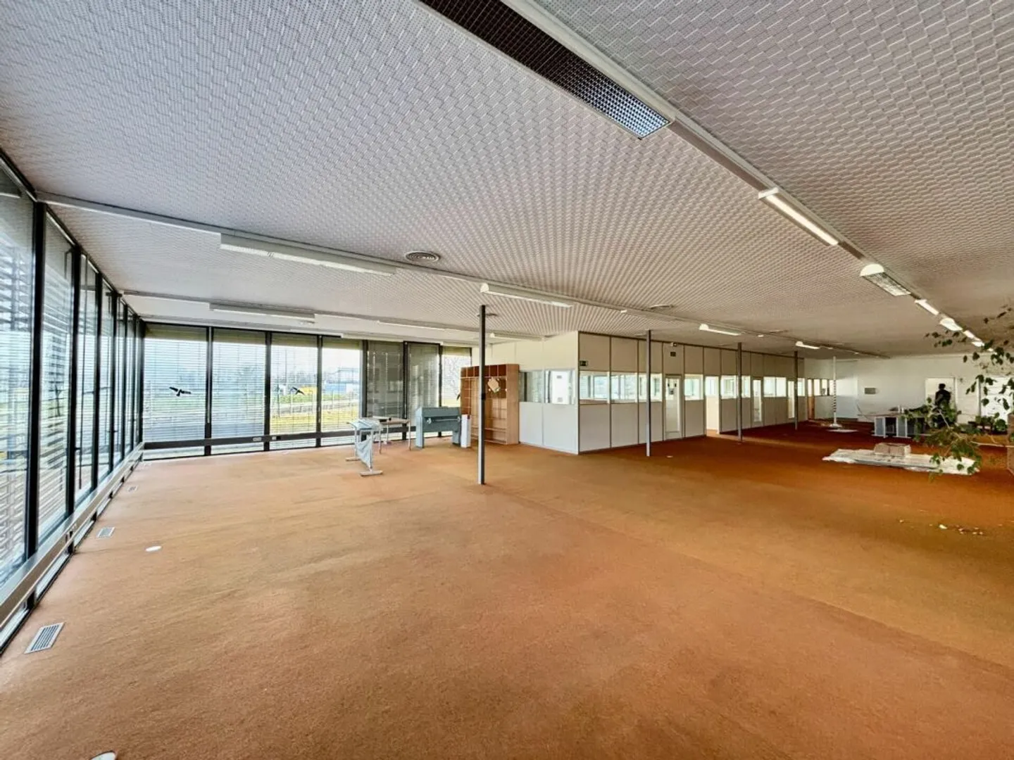 In affitto: diverse sale, magazzini, depositi, laboratori, produzione di ... - Foto 10 di 12