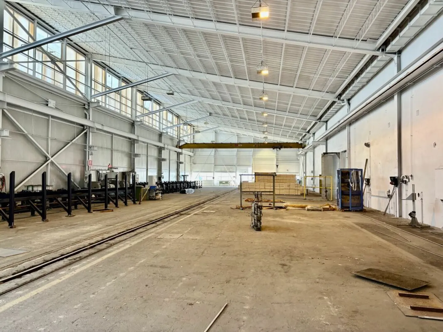 In affitto: diverse sale, magazzini, depositi, laboratori, produzione di ... - Foto 2 di 12