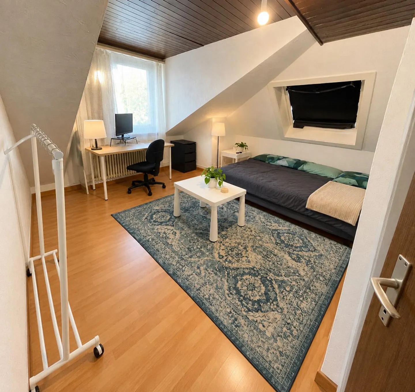 Nachmieter/in gesucht: 2.5-Zimmer-Dachwohnung in St. Gallen - Photo 2 of 7