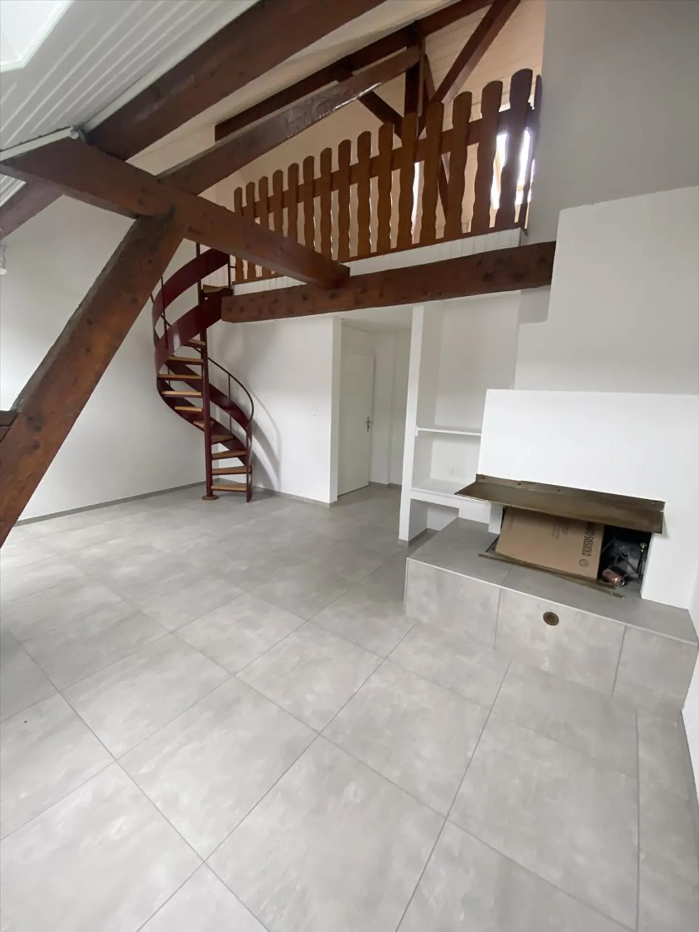 Appartement 4 pièces - Photo 4 sur 11