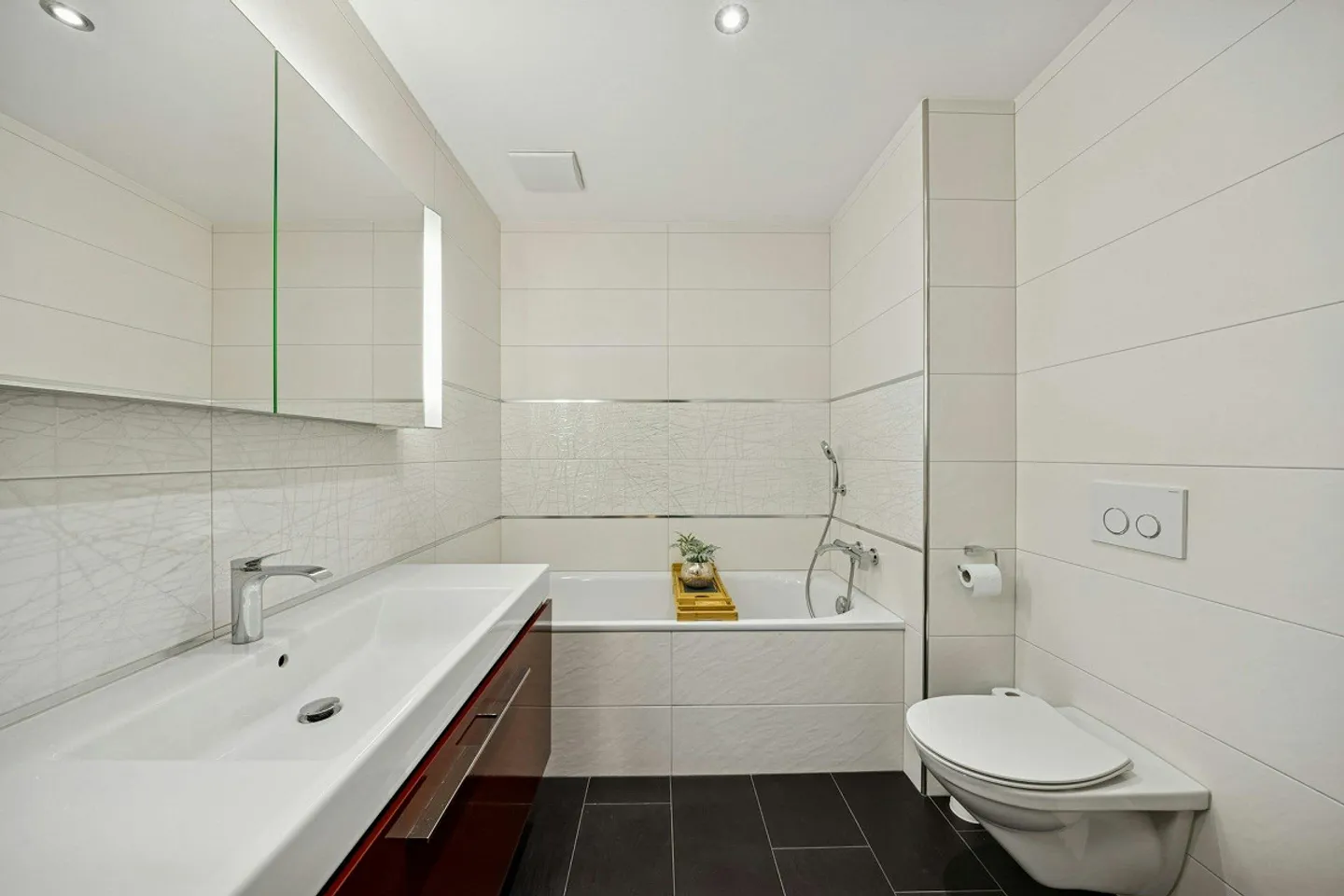 Maisonette moderna di 4,5 stanze con giardino a Bubikon - Foto 7 di 13