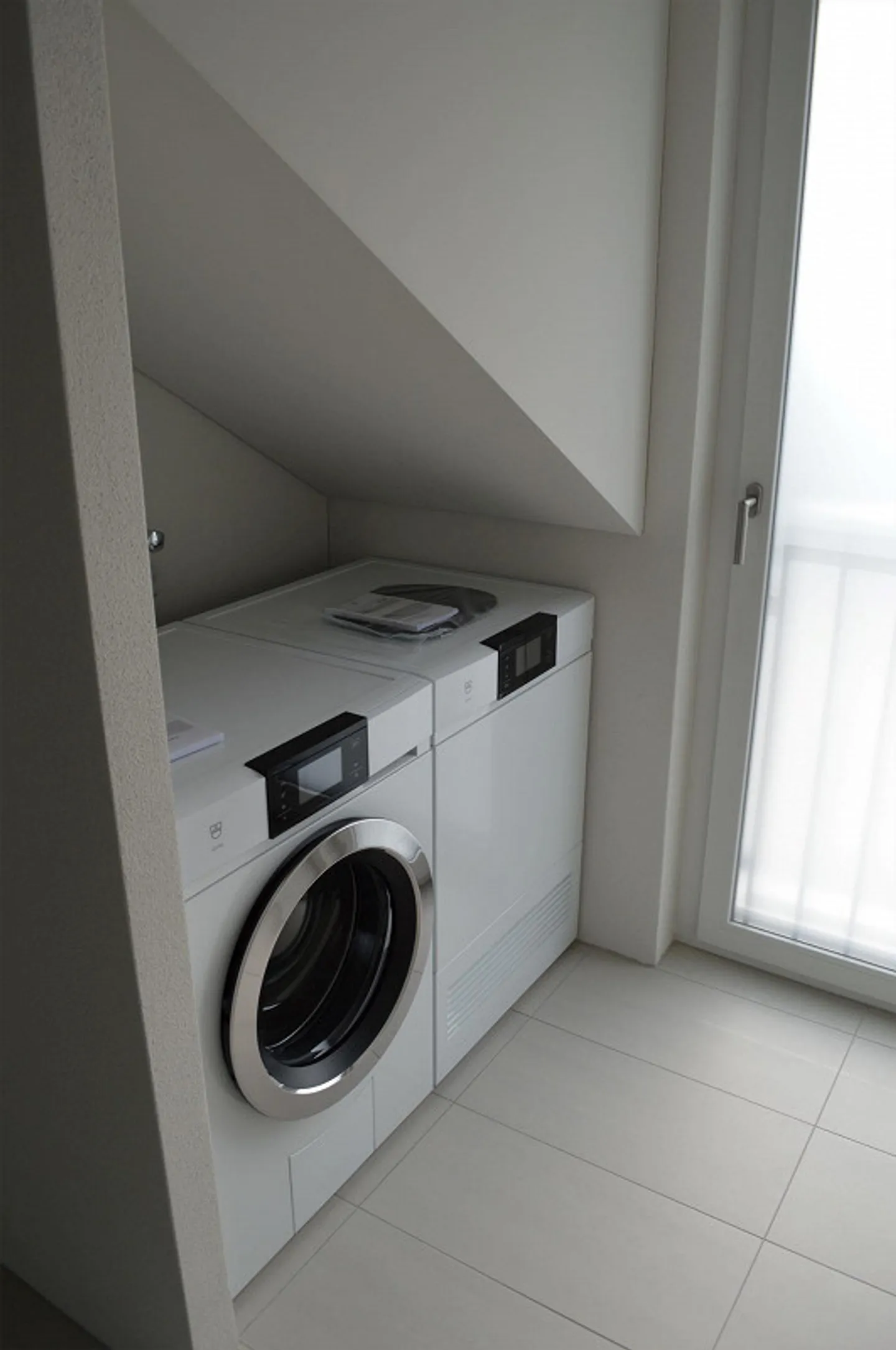 Penthouse moderne de 4,5 pièces avec terrasse à Neuhausen am Rheinfall - Photo 5 sur 11