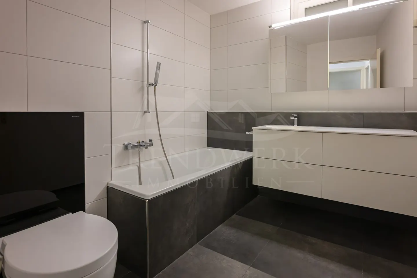 Charmant Appartement avec Jardin à Gümligen - Photo 7 sur 14