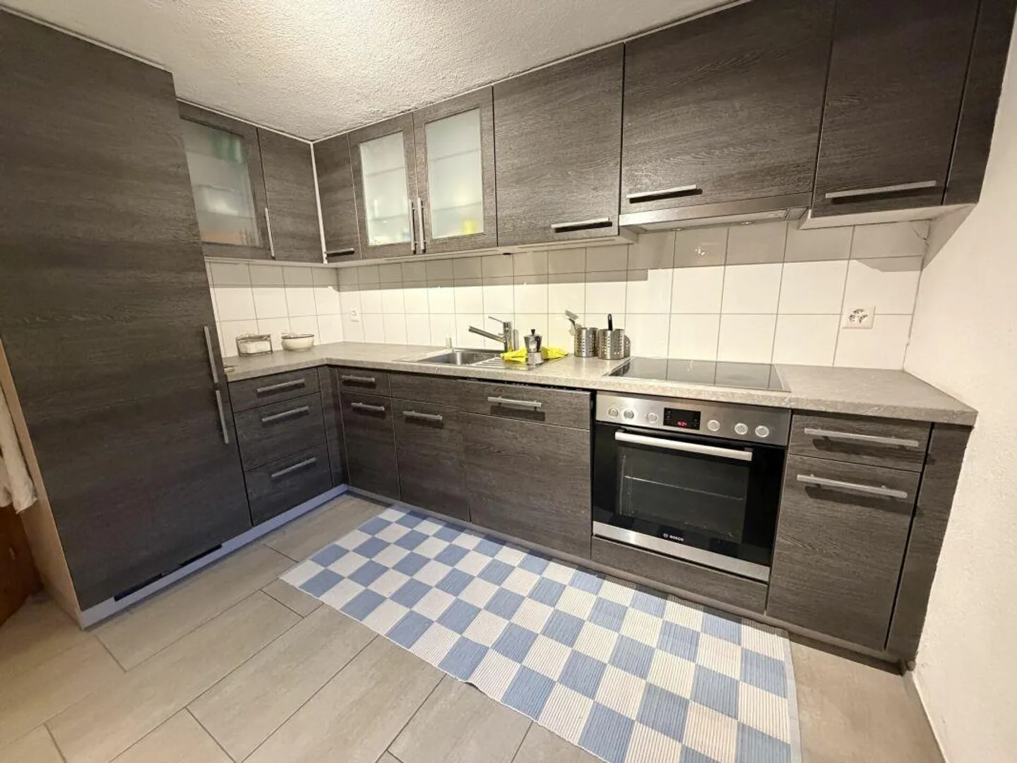 Versatile two-family house - One apartment ready to move in, one with a lot of potential - Photo 4 of 16