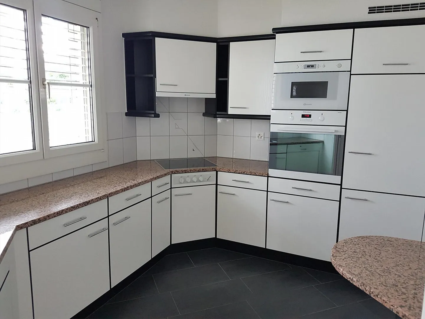Helle 4,5-Zimmer-Wohnung in zentraler und ländlicher Lage. - Foto 7 von 14