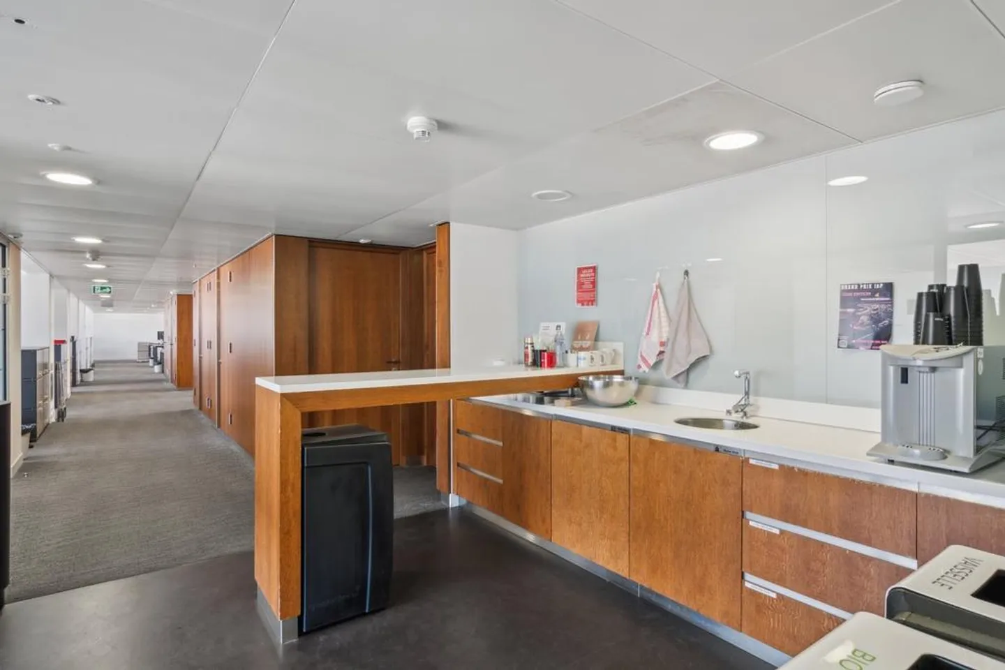 Opportunité exceptionnelle 9'500 m2 de surfaces aménagées - Photo 9 sur 12