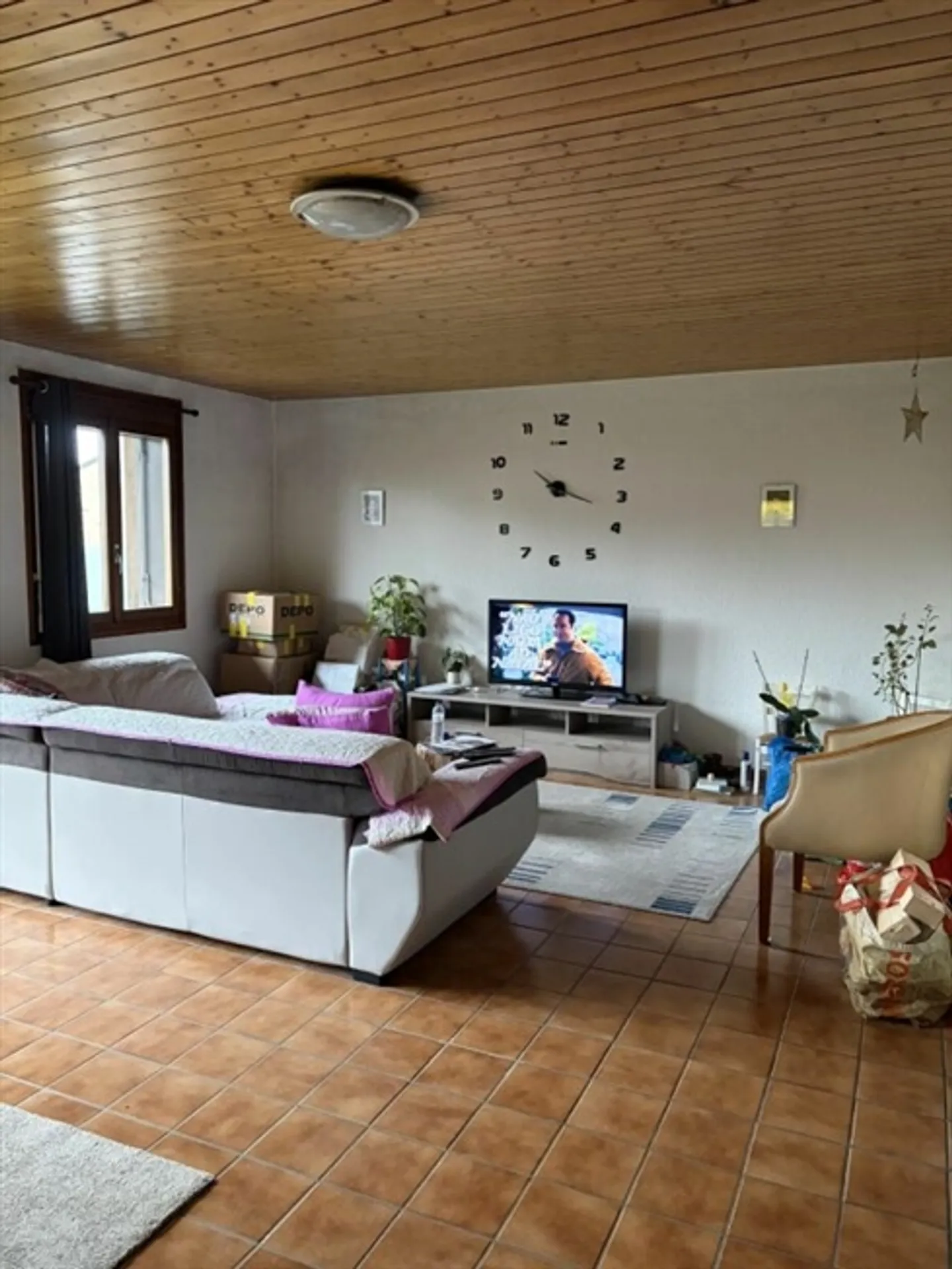 Appartamento tranquillo di 4,5 stanze in una piccola città - Foto 3 di 5