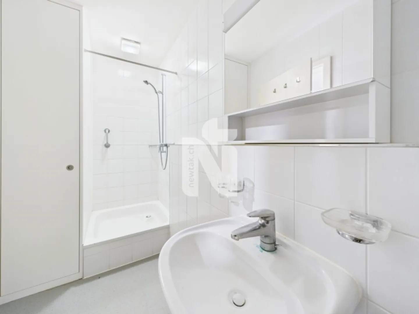 Charmante appartement 2.5 pièces avec style et emplacement central près du Rhin - Photo 8 sur 9