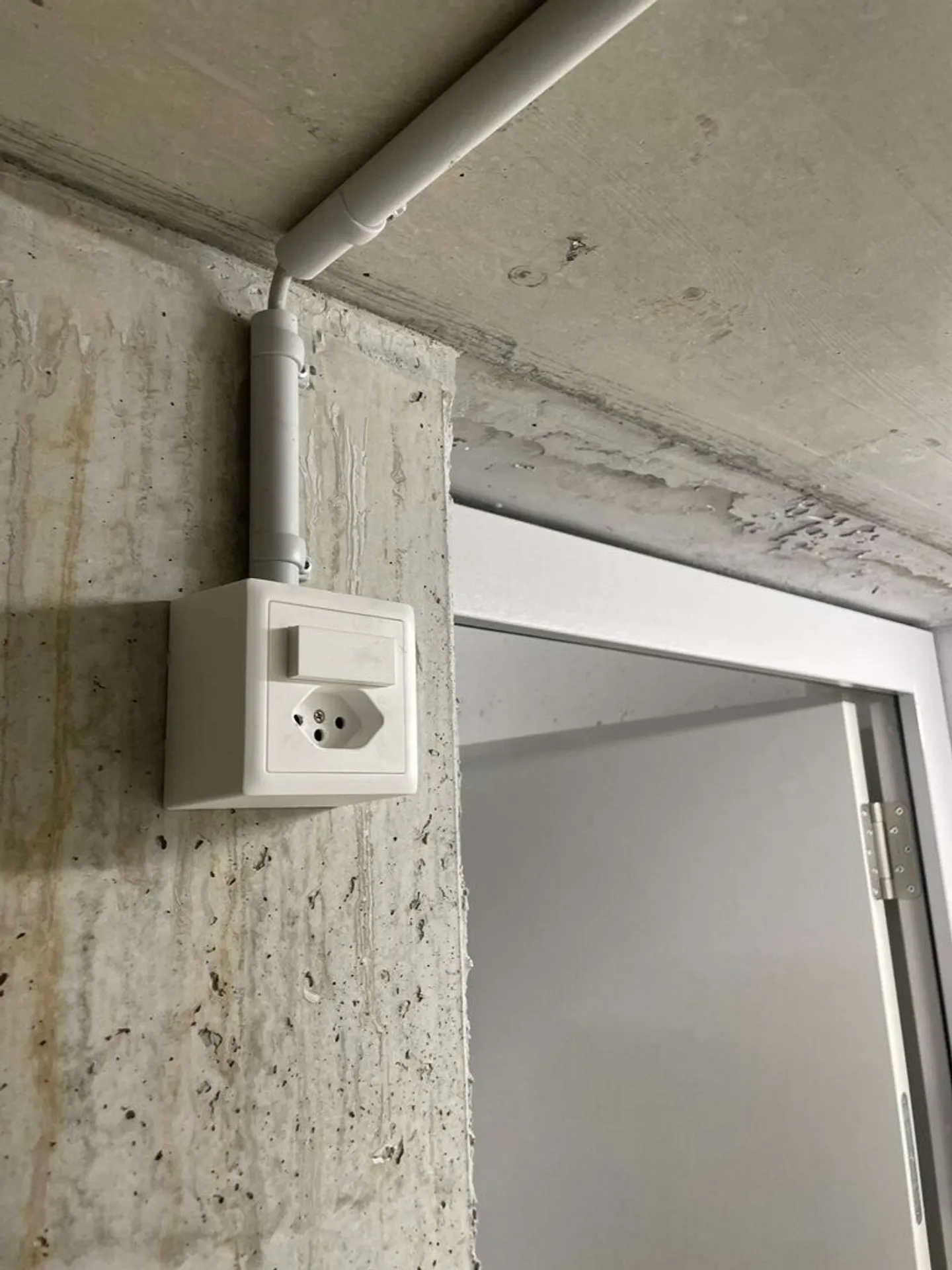 Bastelraum zur Miete in Zug - Foto 2 von 5