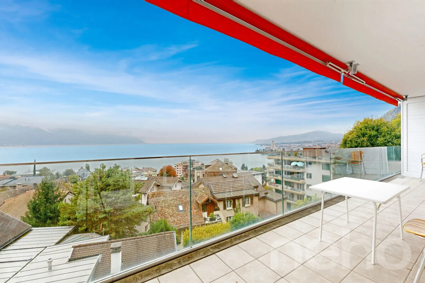 Montreux - Incantevole appartamento 2,5 locali con grande balcone - Foto 2 di 12