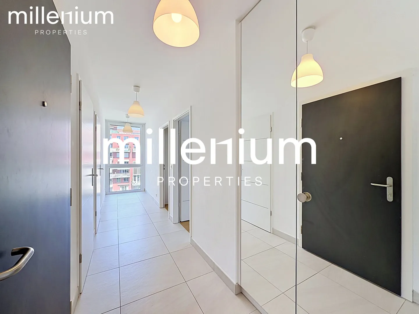 4-room apartment with large balcony and modern amenities in Meyrin - Photo 5 of 9