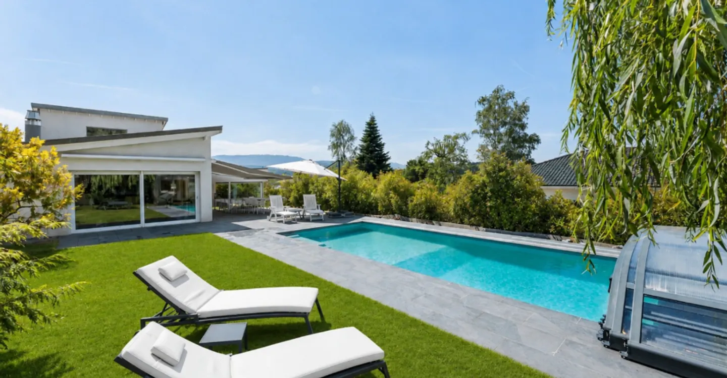 Villa contemporaine avec piscine - Photo 2 sur 10
