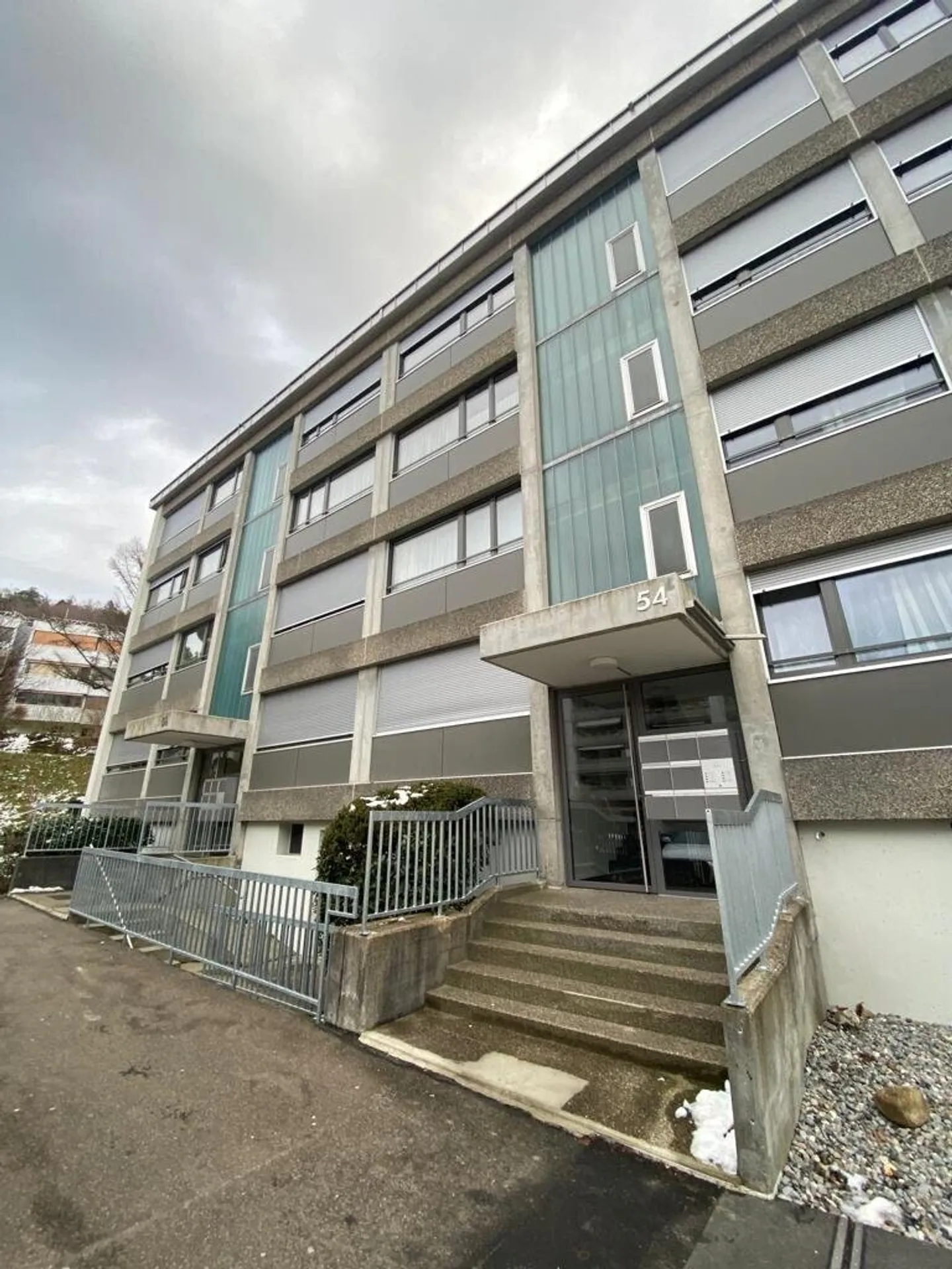 Charmante 3-Zimmerwohnung mit sonnigem Balkon in Ittigen - Foto 1 di 7