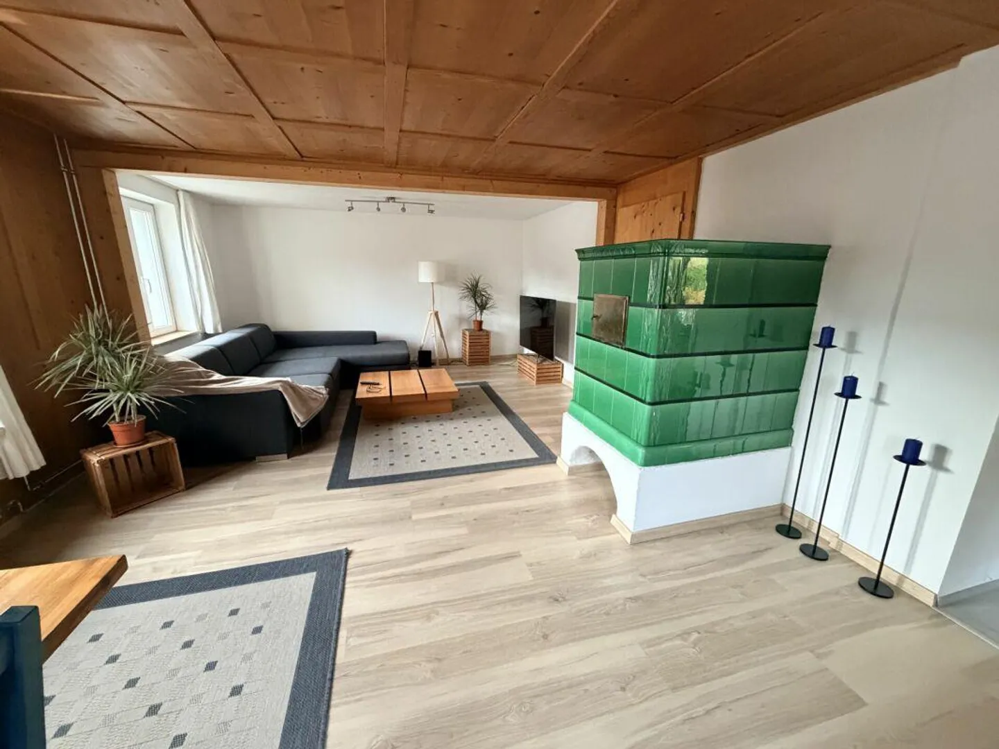 Versatile two-family house - One apartment ready to move in, one with a lot of potential - Photo 7 of 16