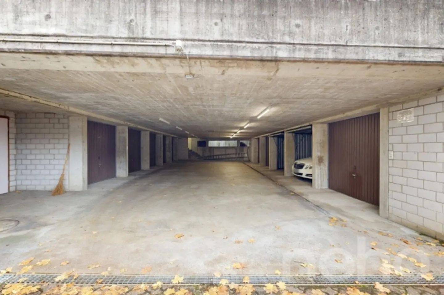 Investment property with 5 apartments, office and storage spaces in Mellingen - Photo 10 of 12