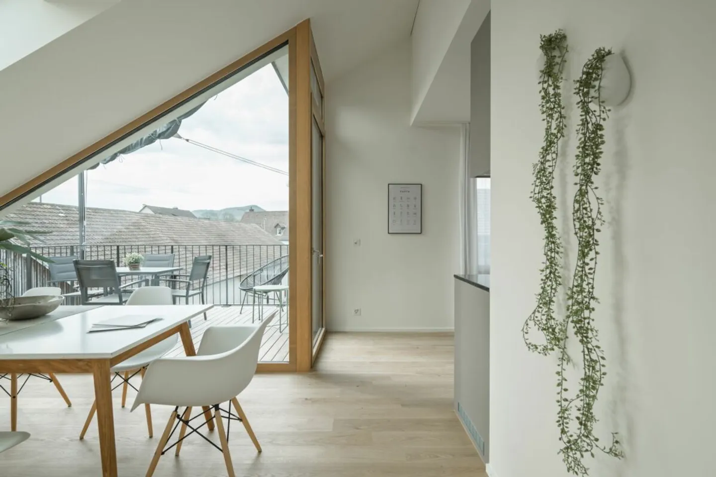 Stilvolles Penthouse mit Galerie - Foto 4 von 15