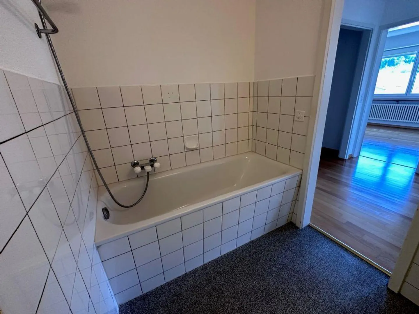 CENTRAL | QUIET | GREEN - Photo 9 of 10