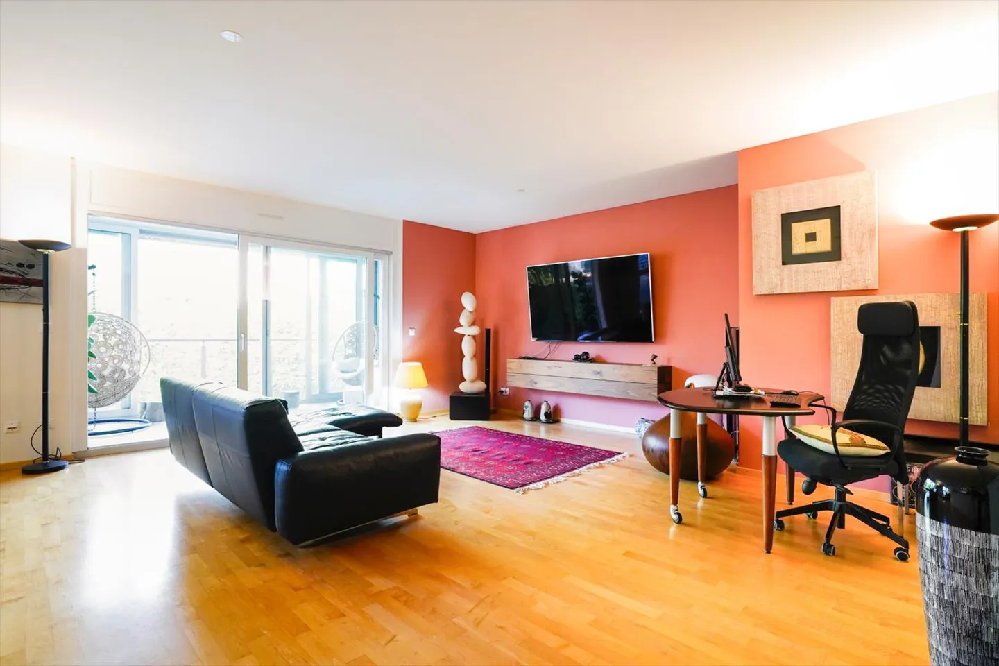 5-room apartment on the 2nd floor, with elevator - Photo 4 of 7
