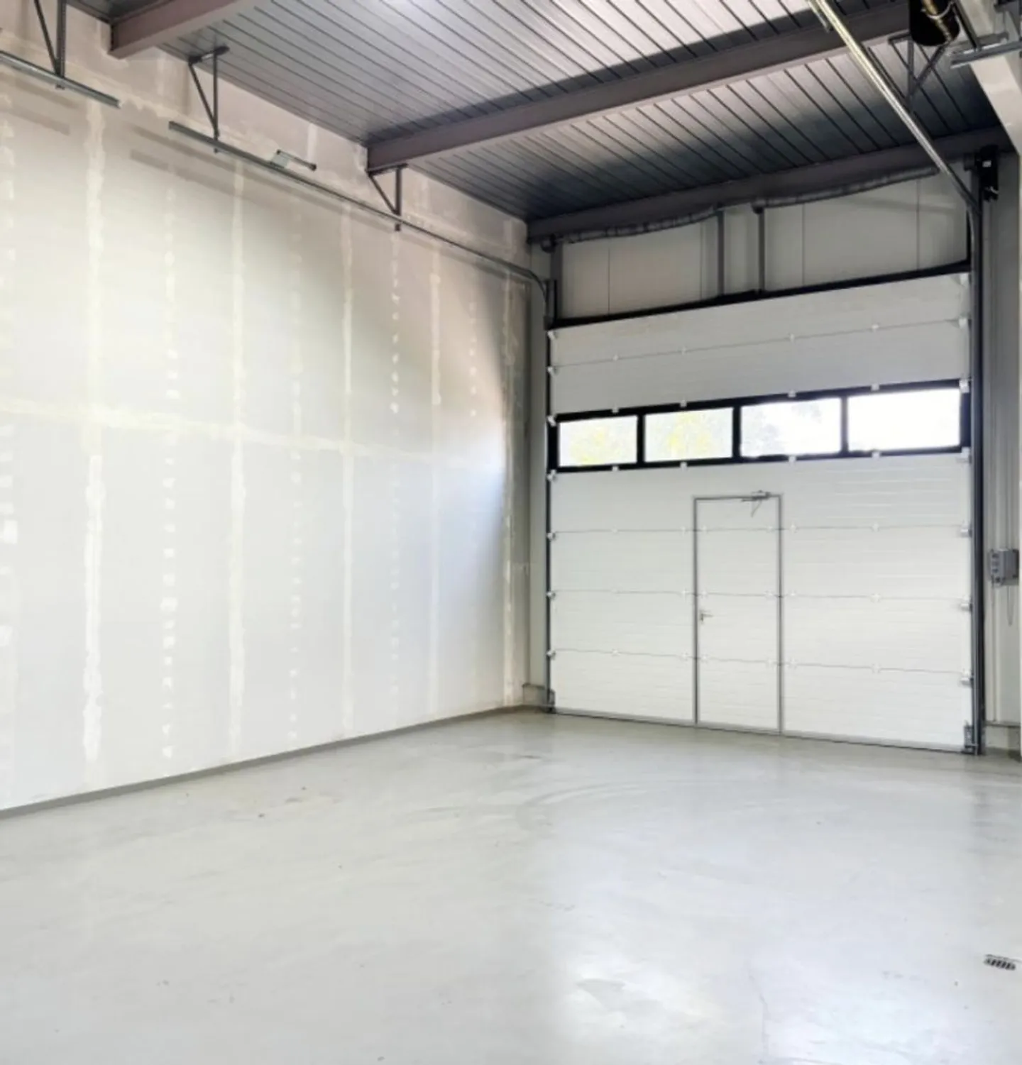Deposit - Photo 1 of 9