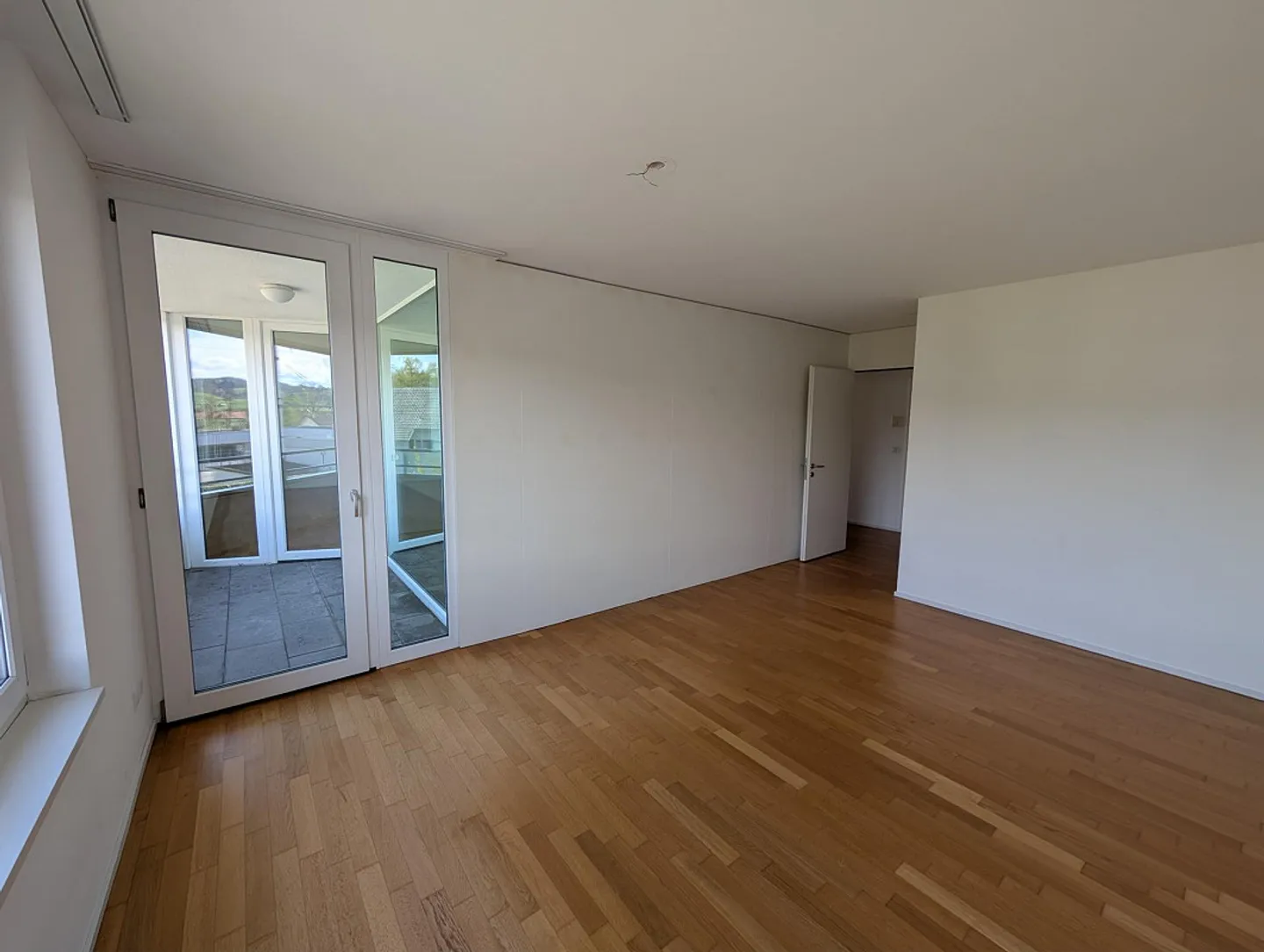 Spacious and bright 3.5-room apartment - Photo 5 of 8