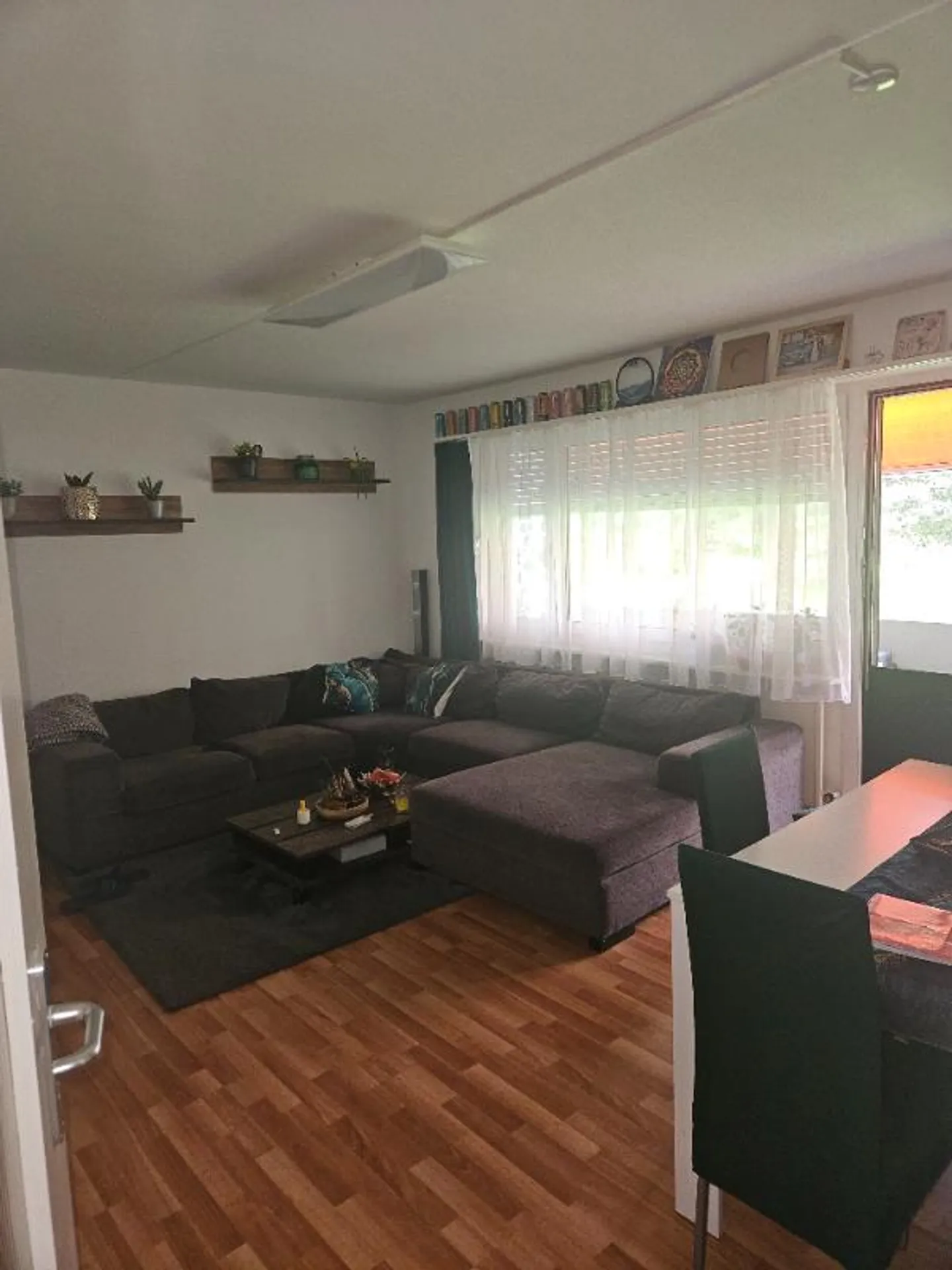 4 Room Apartment - Photo 2 of 5